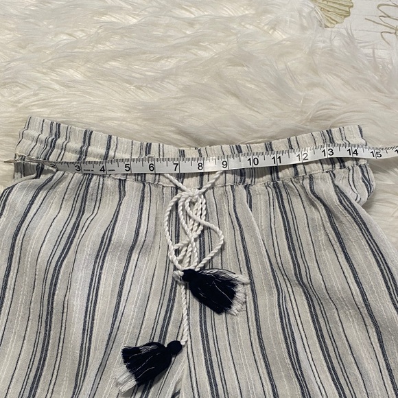 Sundance Blue and White Striped cotton Capri pants - Picture 3 of 7